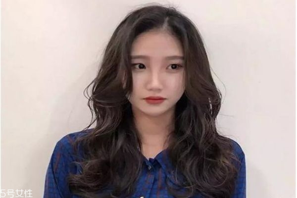 中長發(fā)配什么卷好看 好看的中長發(fā)卷發(fā)發(fā)型 中長發(fā)配什么卷好看 好看的中長發(fā)卷發(fā)發(fā)型