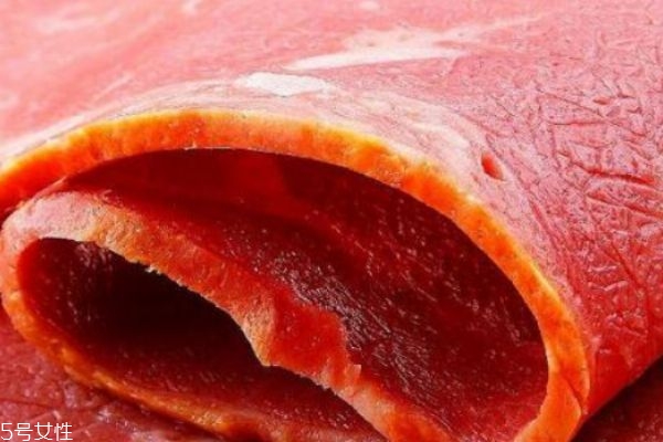 培根是用什么肉做的呢 培根吃多了對(duì)人體好嗎 培根是用什么肉做的呢 培根吃多了對(duì)人體好嗎