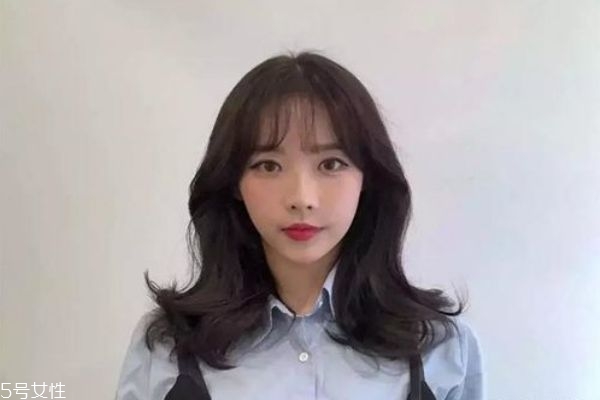 中長發(fā)配什么卷好看 好看的中長發(fā)卷發(fā)發(fā)型 中長發(fā)配什么卷好看 好看的中長發(fā)卷發(fā)發(fā)型