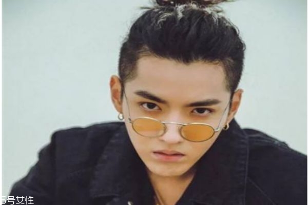 2019男生發(fā)型流行趨勢 2019男生最流行發(fā)型 2019男生發(fā)型流行趨勢 2019男生最流行發(fā)型