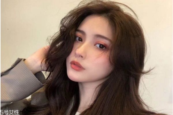 氣墊燙大概要多長時間 氣墊燙短發(fā)圖片 氣墊燙大概要多長時間 氣墊燙短發(fā)圖片