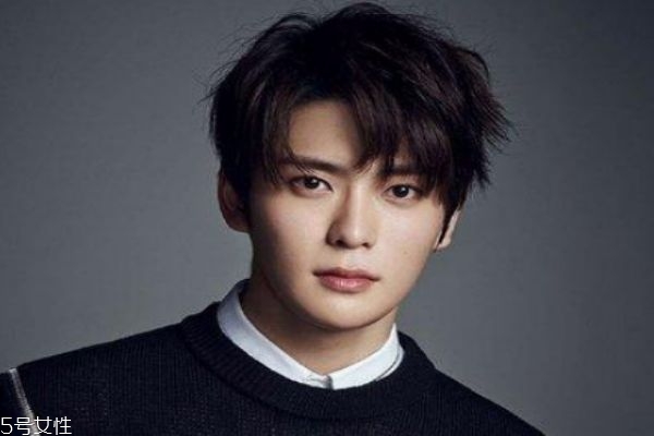 男生瓜子臉剪什么發(fā)型 男生剪什么發(fā)型好看圖 男生瓜子臉剪什么發(fā)型 男生剪什么發(fā)型好看圖