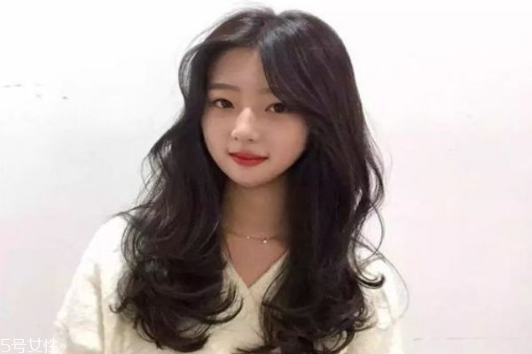 中長發(fā)配什么卷好看 好看的中長發(fā)卷發(fā)發(fā)型 中長發(fā)配什么卷好看 好看的中長發(fā)卷發(fā)發(fā)型