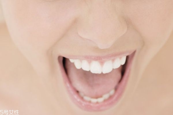 唇色深的人怎么改善 唇色深的原因 唇色深的人怎么改善 唇色深的原因