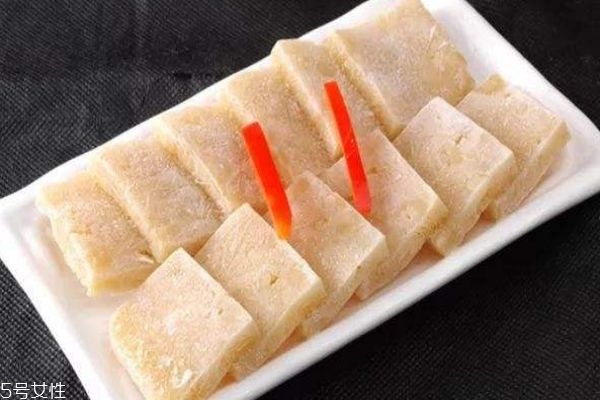 凍豆腐和普通豆腐有什么區(qū)別呢 凍豆腐的熱量有多高呢 凍豆腐和普通豆腐有什么區(qū)別呢 凍豆腐的熱量有多高呢