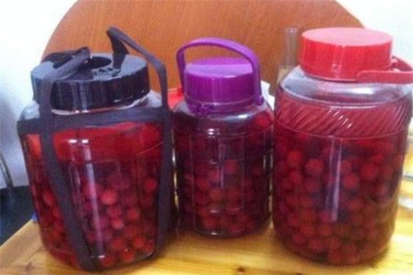 楊梅酒能降血壓嗎 高血壓能喝楊梅酒嗎 楊梅酒能降血壓嗎 高血壓能喝楊梅酒嗎