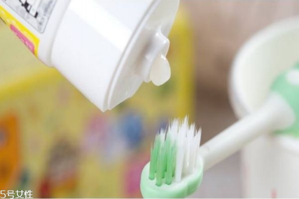 什么是兒童牙刷牙膏 兒童牙刷牙膏怎么選 什么是兒童牙刷牙膏 兒童牙刷牙膏怎么選