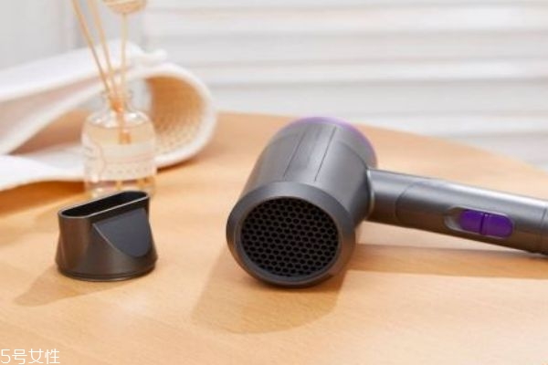 吹風機哪個牌子好呢 吹風機有輻射嗎 吹風機哪個牌子好呢 吹風機有輻射嗎