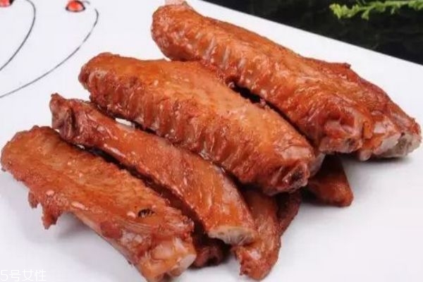 鴨翅有什么營(yíng)養(yǎng)價(jià)值呢 鴨翅怎么做好吃呢 鴨翅有什么營(yíng)養(yǎng)價(jià)值呢 鴨翅怎么做好吃呢