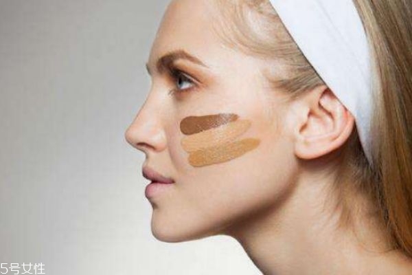 怎么用手涂粉底液 粉底液用手涂教程