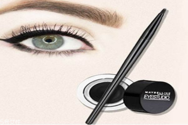 眼線液和眼線膏有什么區(qū)別呢 新手適合用什么畫眼線呢 眼線液和眼線膏有什么區(qū)別呢 新手適合用什么畫眼線呢