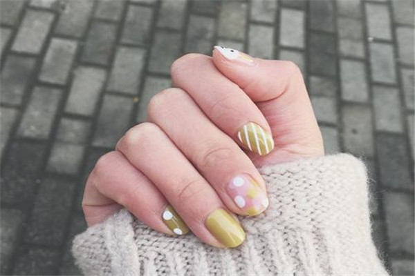 美甲有毒嗎 美甲有什么危害 美甲有毒嗎 美甲有什么危害