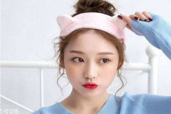 怎樣能使皮膚白嫩細膩 使皮膚變白嫩細膩的方法 怎樣能使皮膚白嫩細膩 使皮膚變白嫩細膩的方法