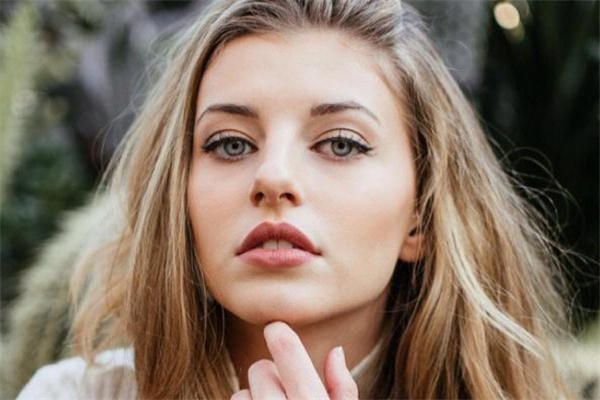 3d顴骨旋轉(zhuǎn)術(shù)疼嗎 3d顴骨旋轉(zhuǎn)術(shù)風(fēng)險(xiǎn)大嗎 3d顴骨旋轉(zhuǎn)術(shù)疼嗎 3d顴骨旋轉(zhuǎn)術(shù)風(fēng)險(xiǎn)大嗎