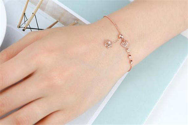 手腕粗適合戴什么手鏈 手腕粗戴什么手鏈合適 手腕粗適合戴什么手鏈 手腕粗戴什么手鏈合適