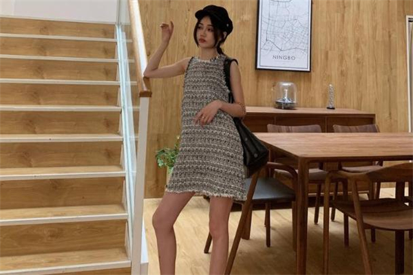 夏季小香風(fēng)怎么搭配 夏日小香風(fēng)穿搭圖片 夏季小香風(fēng)怎么搭配 夏日小香風(fēng)穿搭圖片