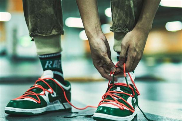 off white聯(lián)名nike dunk low發(fā)售時(shí)間 最新上腳效果曝光 off white聯(lián)名nike dunk low發(fā)售時(shí)間 最新上腳效果曝光