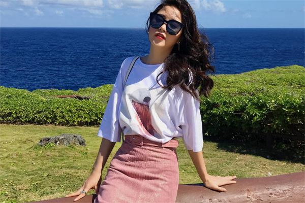 白色衣服可以在太陽(yáng)下暴曬嗎 白色衣服暴曬會(huì)變黃嗎 白色衣服可以在太陽(yáng)下暴曬嗎 白色衣服暴曬會(huì)變黃嗎