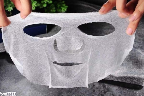 痘痘肌應該用什么面膜呢 痘痘肌適合什么洗面奶呢 痘痘肌應該用什么面膜呢 痘痘肌適合什么洗面奶呢