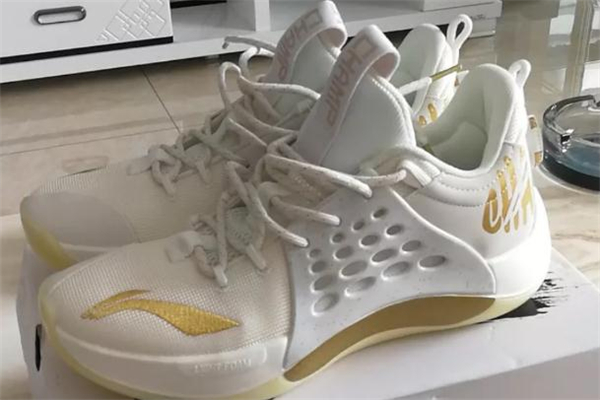 李寧音速7贊助版測(cè)評(píng) 音速7贊助版和普通版區(qū)別 李寧音速7贊助版測(cè)評(píng) 音速7贊助版和普通版區(qū)別