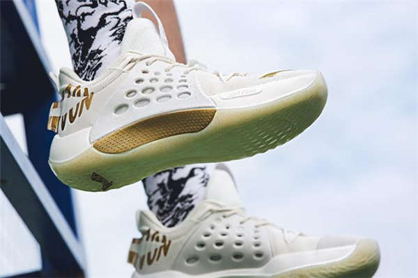 李寧音速7贊助版測(cè)評(píng) 音速7贊助版和普通版區(qū)別 李寧音速7贊助版測(cè)評(píng) 音速7贊助版和普通版區(qū)別