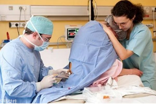 什么人適合做無痛分娩 適合做無痛分娩的人群 什么人適合做無痛分娩 適合做無痛分娩的人群