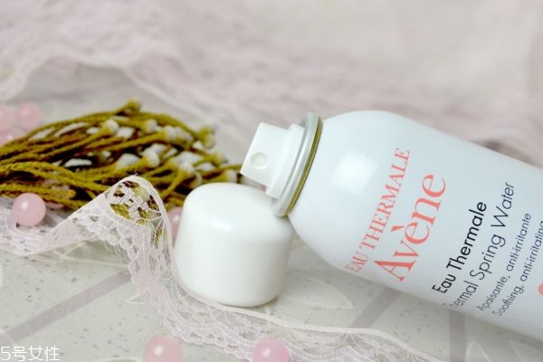 好用的補水噴霧有哪些 補水噴霧的類型區(qū)別 好用的補水噴霧有哪些 補水噴霧的類型區(qū)別