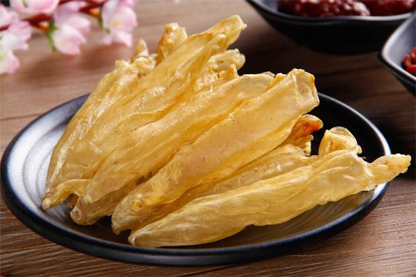 魚(yú)膠顏色深好還是淺好 正宗魚(yú)膠是什么顏色 魚(yú)膠顏色深好還是淺好 正宗魚(yú)膠是什么顏色