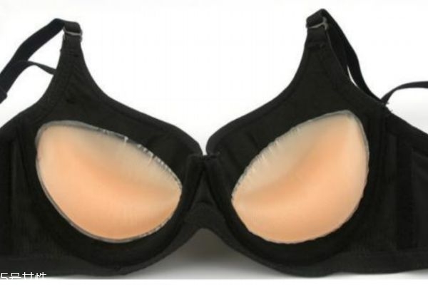 硅膠內(nèi)衣有什么作用呢 硅膠內(nèi)衣有什么危害呢 硅膠內(nèi)衣有什么作用呢 硅膠內(nèi)衣有什么危害呢