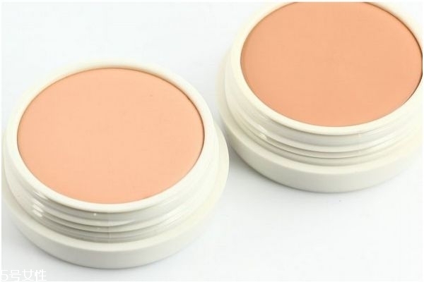 遮瑕液應(yīng)該怎么用呢 如何選擇遮瑕液呢 遮瑕液應(yīng)該怎么用呢 如何選擇遮瑕液呢