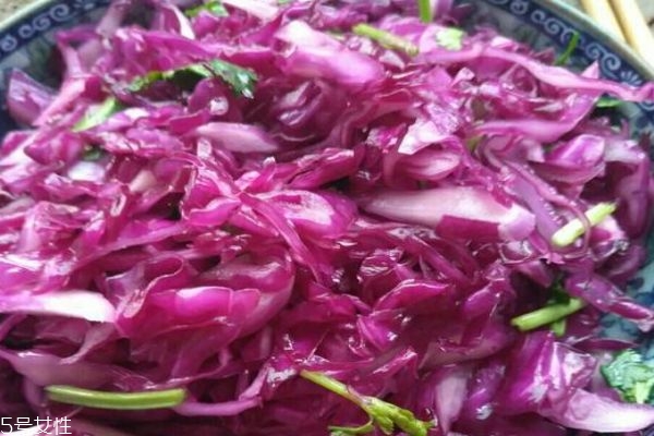 紫甘藍怎么做好吃呢 紫甘藍有什么使用禁忌嗎 紫甘藍怎么做好吃呢 紫甘藍有什么使用禁忌嗎