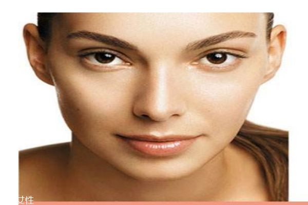 混合型皮膚應(yīng)該怎么護(hù)膚呢 混合型皮膚適合用什么護(hù)膚產(chǎn)品呢 混合型皮膚應(yīng)該怎么護(hù)膚呢 混合型皮膚適合用什么護(hù)膚產(chǎn)品呢