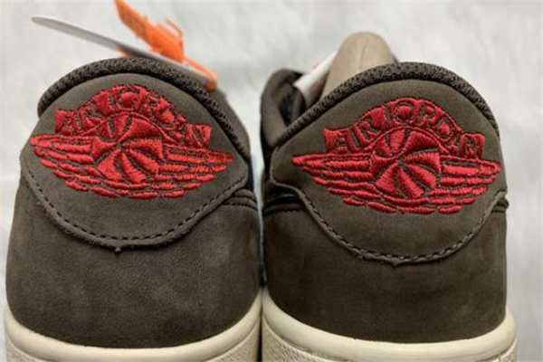 aj1倒鉤低幫真假對比-aj1 travis scott倒鉤低幫真假鑒定 aj1倒鉤低幫真假對比-aj1 travis scott倒鉤低幫真假鑒定