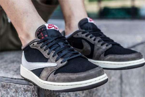 aj1倒鉤低幫真假對比-aj1 travis scott倒鉤低幫真假鑒定 aj1倒鉤低幫真假對比-aj1 travis scott倒鉤低幫真假鑒定