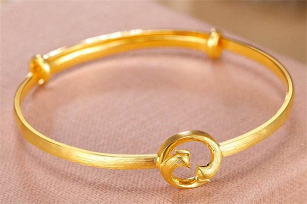 黃金手鐲清洗會耗損嗎 黃金手鐲洗了會變輕嗎 黃金手鐲清洗會耗損嗎 黃金手鐲洗了會變輕嗎