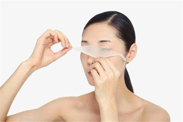 每天敷面膜能祛斑嗎 每天敷面膜并不能祛斑 每天敷面膜能祛斑嗎 每天敷面膜并不能祛斑
