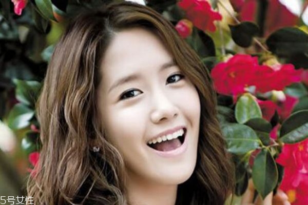 頭發(fā)少適合燙什么發(fā)型 頭發(fā)稀少適合什么發(fā)型 頭發(fā)少適合燙什么發(fā)型 頭發(fā)稀少適合什么發(fā)型