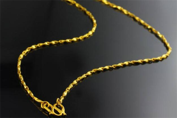 黃金項鏈掉色是假的嗎 黃金項鏈掉色是怎么回事 黃金項鏈掉色是假的嗎 黃金項鏈掉色是怎么回事