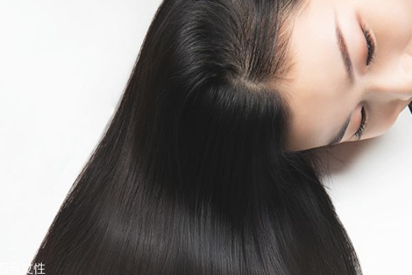 頭皮上的螨蟲怎么去除 頭上有螨蟲的征兆 頭皮上的螨蟲怎么去除 頭上有螨蟲的征兆