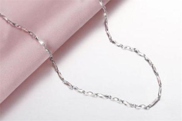 鉑金項鏈可以以舊換新嗎 鉑金項鏈以舊換新怎么換 鉑金項鏈可以以舊換新嗎 鉑金項鏈以舊換新怎么換