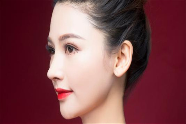 鼻子假體排異什么癥狀 鼻子假體為什么排異 鼻子假體排異什么癥狀 鼻子假體為什么排異