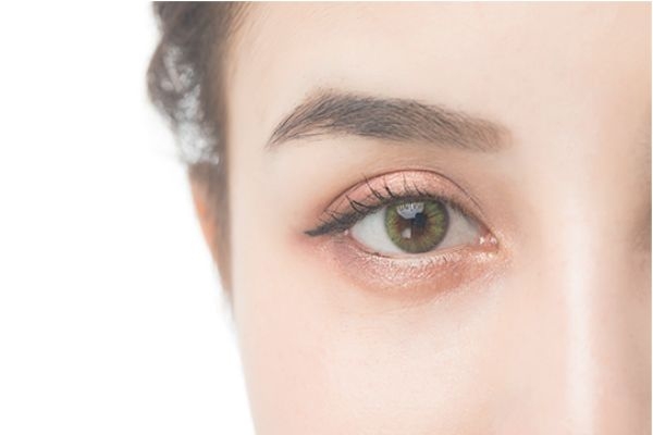 擦眼霜用哪個手指最好 擦眼霜注意事項(xiàng)