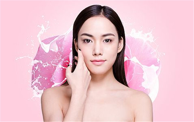 皮膚缺水如何補(bǔ)水 皮膚缺水怎么辦 皮膚缺水如何補(bǔ)水 皮膚缺水怎么辦