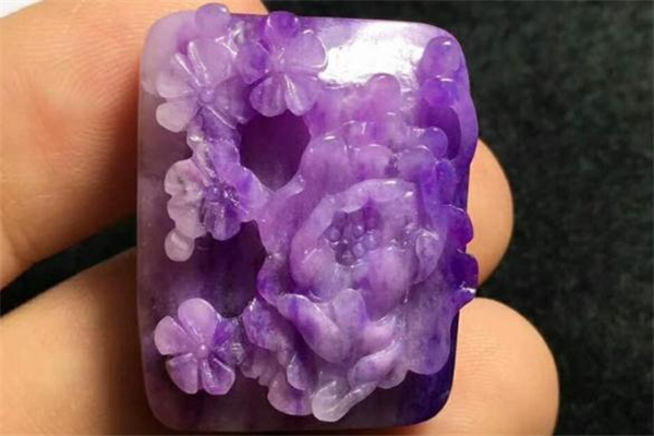 舒俱來(lái)和紫龍晶區(qū)別 舒俱來(lái)和紫龍晶哪個(gè)好