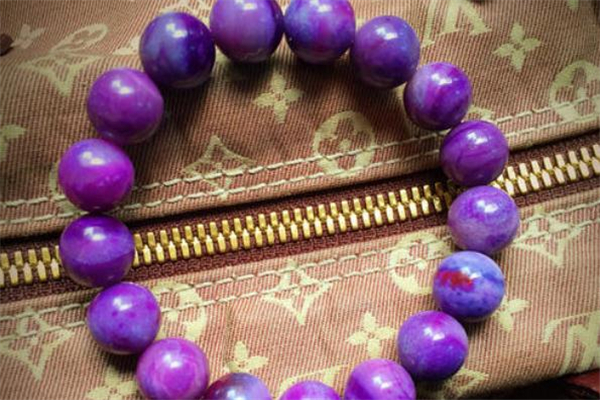 舒俱來(lái)和紫龍晶區(qū)別 舒俱來(lái)和紫龍晶哪個(gè)好