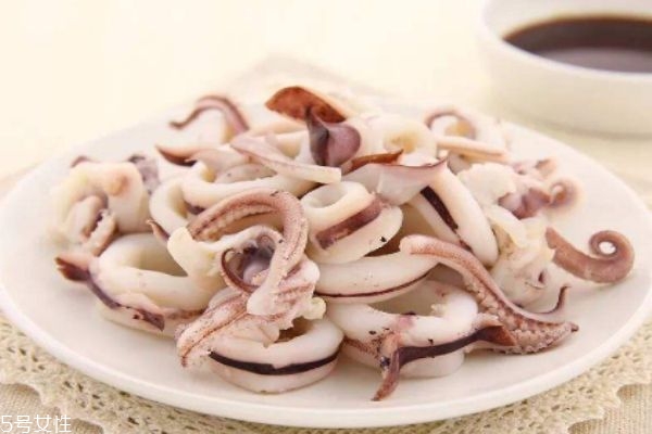 魷魚(yú)有什么作用呢 吃魷魚(yú)有什么好處呢 魷魚(yú)有什么作用呢 吃魷魚(yú)有什么好處呢