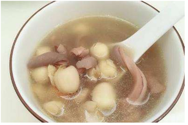 蓮子可以和梨一起煮嗎 蓮子和梨一起煮什么功效 蓮子可以和梨一起煮嗎 蓮子和梨一起煮什么功效