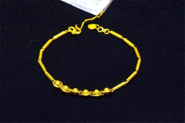老鳳祥黃金手鏈價(jià)格 老鳳祥黃金手鏈一般多少克 老鳳祥黃金手鏈價(jià)格 老鳳祥黃金手鏈一般多少克
