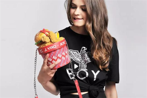 肯德基全家桶手包多少錢 肯德基全家桶包包在哪買 肯德基全家桶手包多少錢 肯德基全家桶包包在哪買