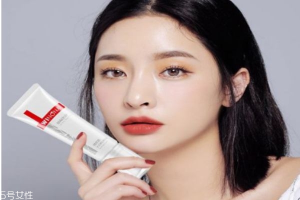 素顏霜有什么用呢 什么牌子的素顏霜好呢 素顏霜有什么用呢 什么牌子的素顏霜好呢